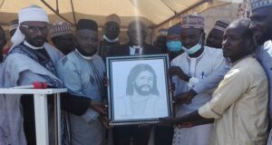 Christmas: Hundreds Of Muslims Attend Church Service In Kaduna