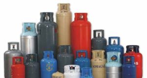 Cooking Gas Price Drops, Supply Rises, Govt Projects Further Decrease