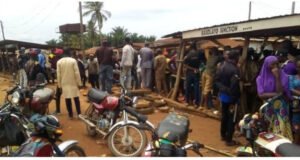 Ondo: Drunk Driver Rams Into Motor Park, Kills Teenager.