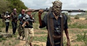 Gunmen Abducts 20 Travelers Along Ijebu-Ode/Sagamu Expressway. 43723b427bcc2b2392cf259309420c86