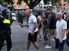FG Issues Alert To Nigerians Travelling To UK. RIOT 1